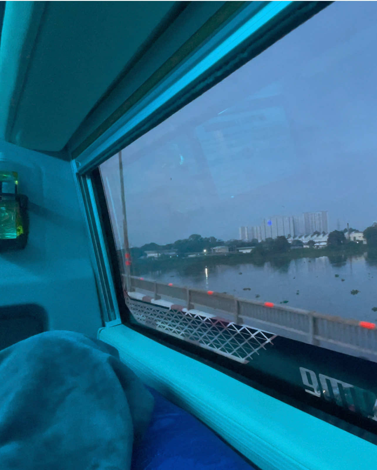 View này chắc ai vào Sài Gòn cũng thấy nhở 🚍 #xuhuong #fyb #anphatlimousine 