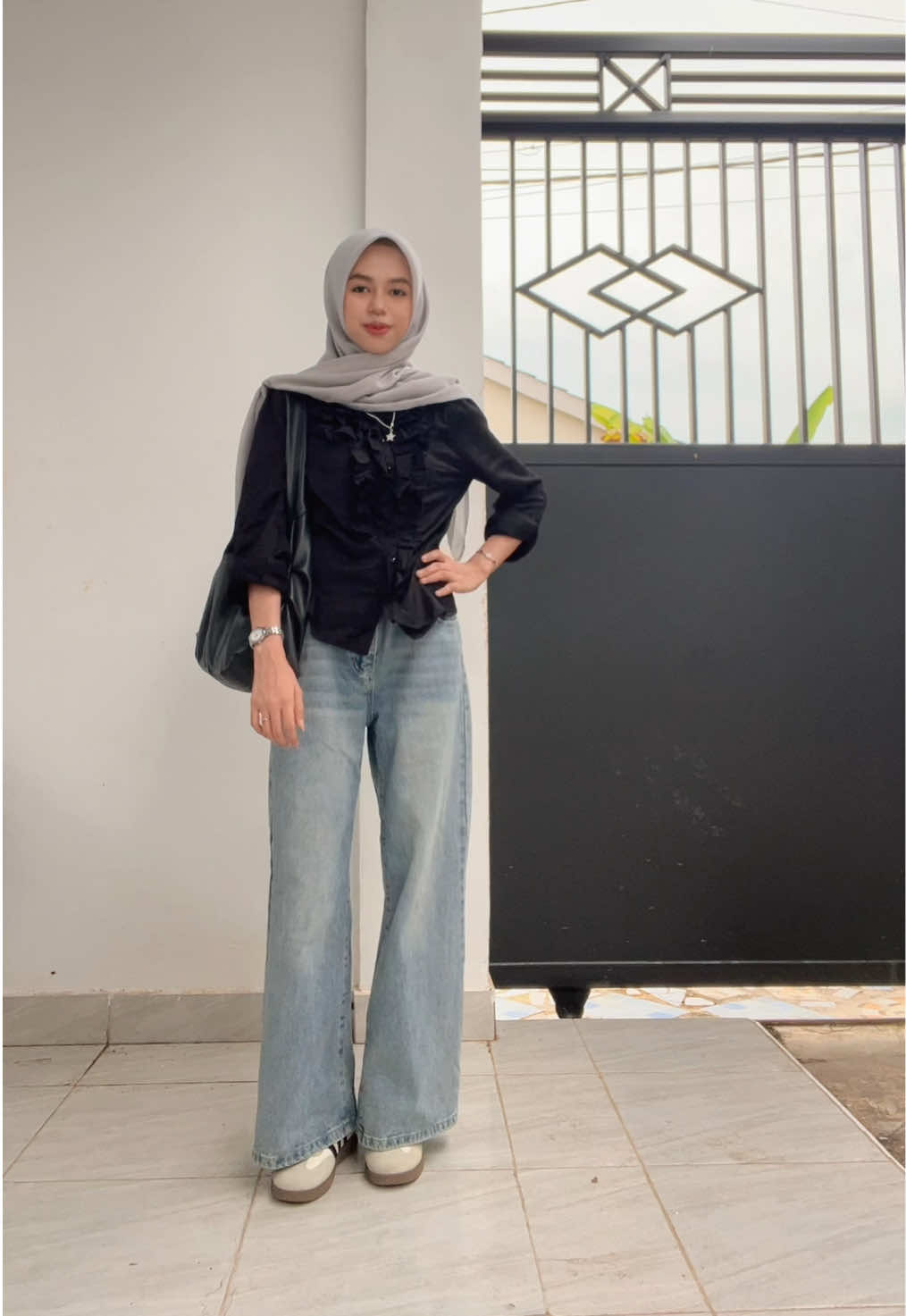 #outfit #outfitkuliah #lulujeans #fitcheck 