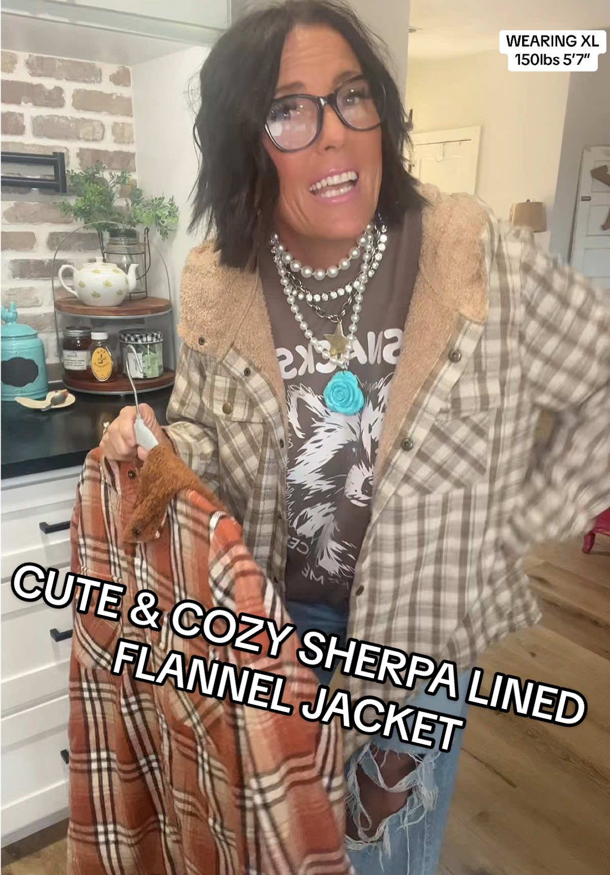 CUTE & COZY SHERPA LINED FLANNEL JACKET!! ….#flannel #sherpa #sherpajacket #flannelseason #jacket  @HOTAPEI 