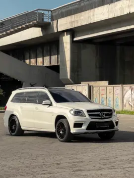 Mercedes-Benz GL63 AMG #mercedes #gl63 #amg #v8biturbo #v8 