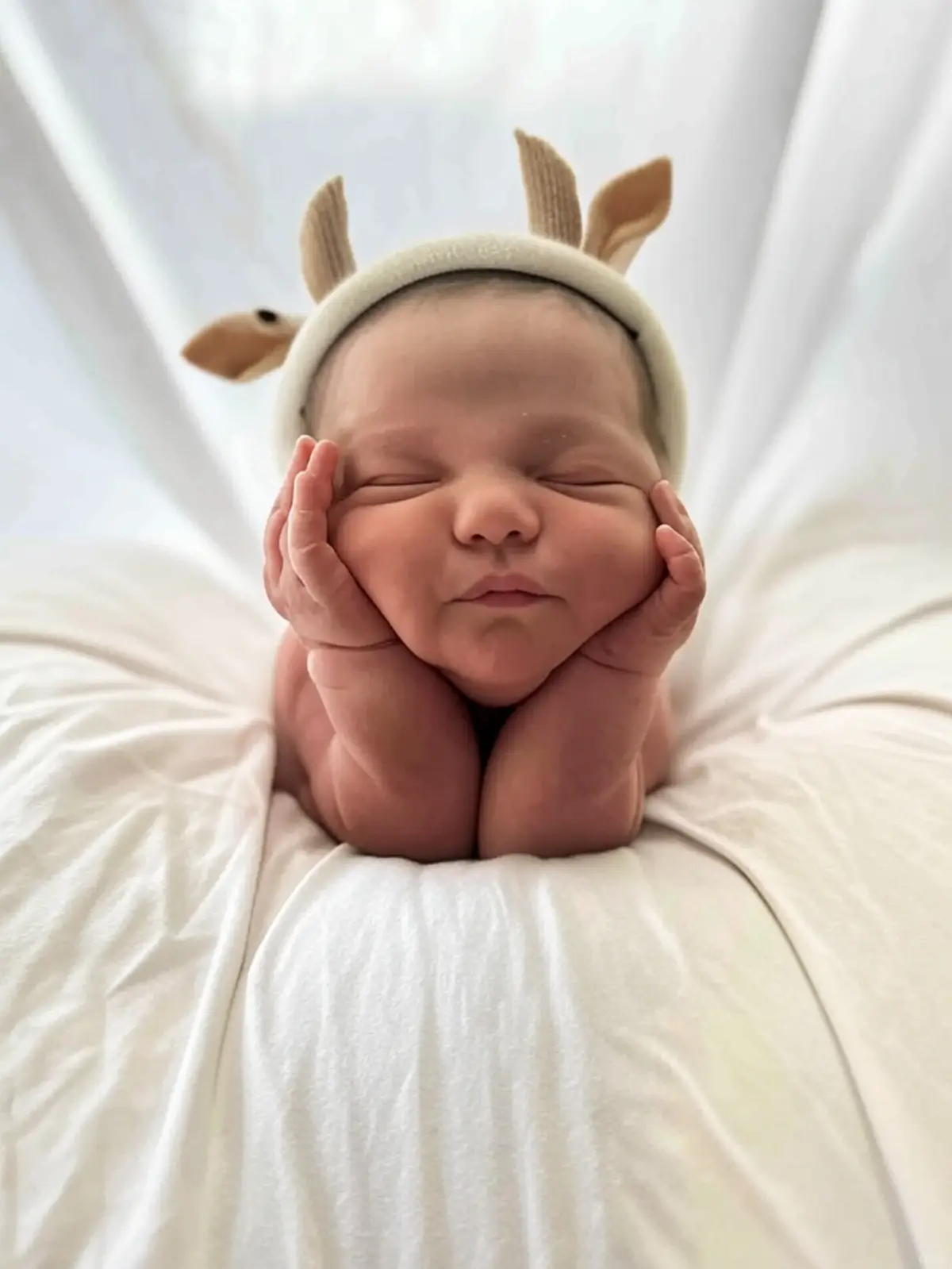 Took these cutie pics of my baby, how would you edit them? 🥰