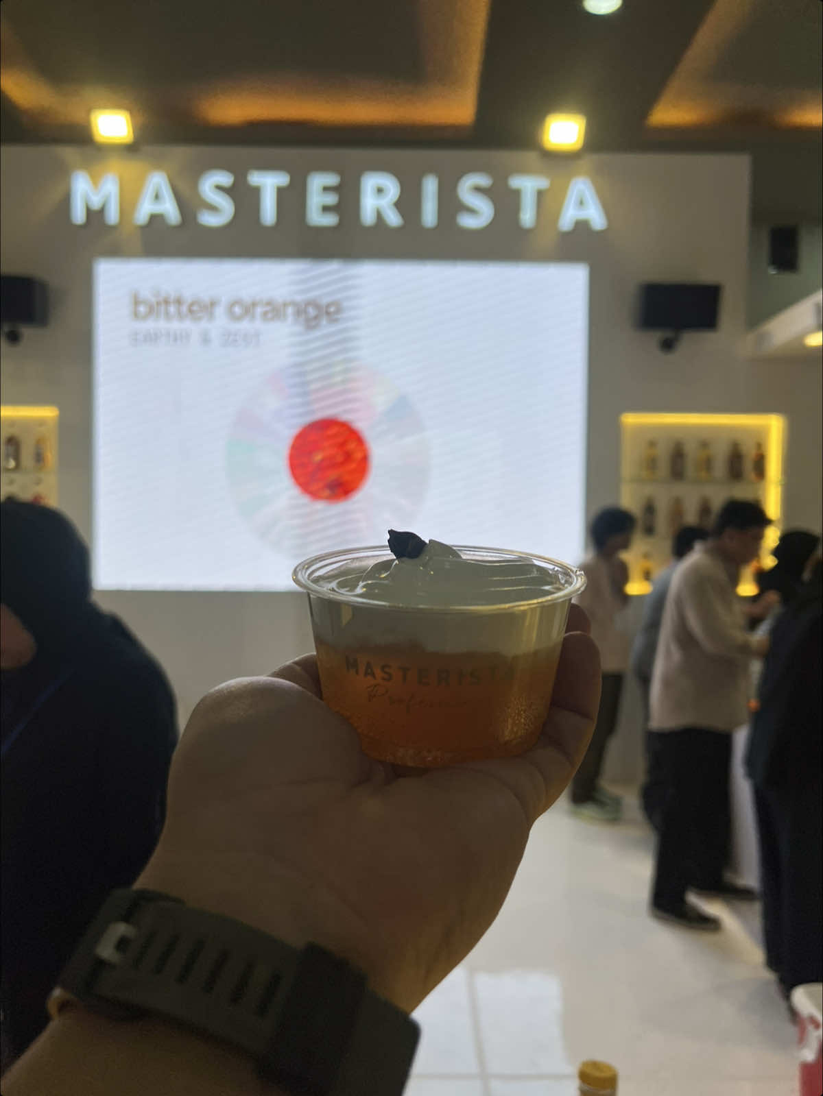 Ngopi di suasana alam yang syahdu? Cuma di Kelakon Coffee tempatnya! Coba dua menu andalan kami: Kelakon Ori & Kelakon Java Rasanya bikin balik lagi! Datangin kami dan rasain vibes kopi yang beda! Tempat nyaman, rasa nikmat, harga bersahabat. #fyp #foryou #foryoupage #viral #tiktokindonesia #kopienak #coffeetime #ngopidirumahaja #ngopisenja #ngopisyahdu #ngopialami #kelakoncoffee #kopilokal #warungkopi #tempatnongkrong #coffeelovers #kopijogja #kopiberkah #baristadaily #jogja #sleman #berbah