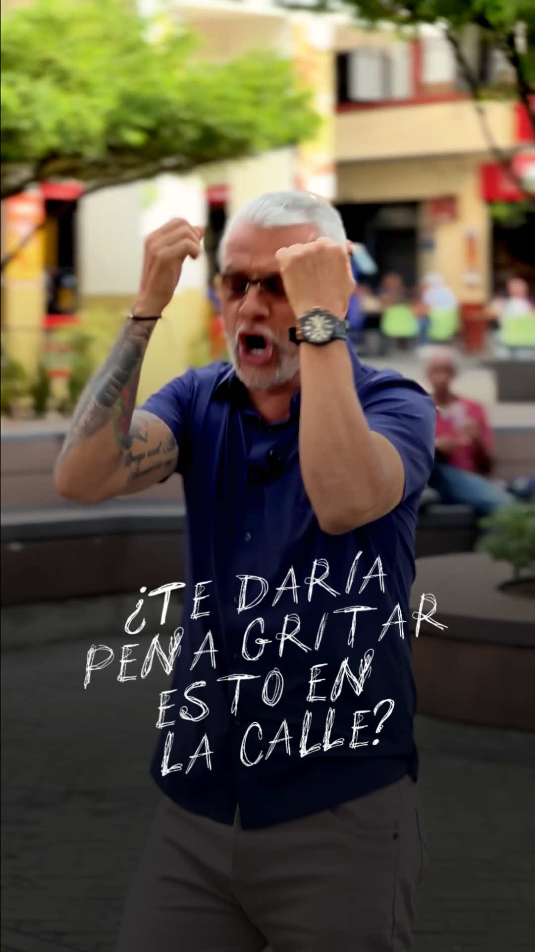 En las últimas semanas, he venido trabajando en esta gran sorpresa 🔥 He decidido empaquetar mis conocimientos de años en tres clases envivo gratuitas 💪🏻 Dónde conocerás los errores que te hacen venir en menos de cinco minutos… Ve al link de mi perfil e ingresa al grupo exclusivo del taller 😁 ¡Los cupos serán limitados así que comenta rápido antes de que se agoten!