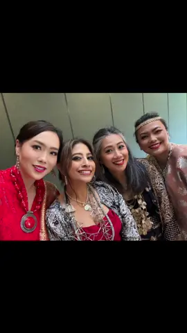 Timeless grace, radiant smiles, and the beauty of tradition ✨🌺 Celebrating culture with elegance and heart. #ApsarasWorld #CulturalElegance #GlamWithTradition #FYPシ #FashionInspo  