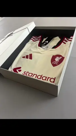 25/26 Liverpool Away Soccer Jersey PIaer Version #football #Soccer #futbol #foryourpage #jersey 