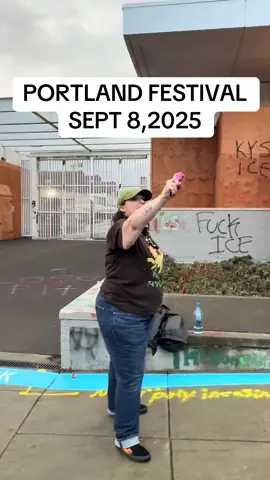 SHE NEEDS SOME MILK. 🥛 Far right  gave herself SOME SPICE in the FACE, after trying to SPICE up left side music festival attendees. FERAL WOMEN IS GOING 2 BE PRESSING CHARGES AGAINST HERSELF. #spice #music #portland #portlandmusic #GoFundMe 