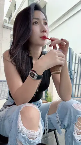 Khả năng là sếp Giáp sắp mất đi nhân viên ưu tú rồi 😂