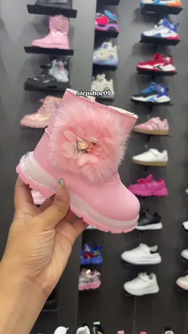 New Arrival led shoes!😍💕 Check out na!!✅🛒 #ledshoes #fyi #fypage #shoesforkids #fyp 