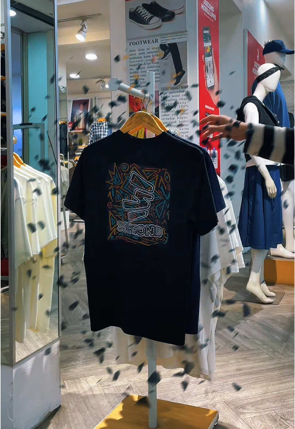 Koleksi T-Shirt Back Print by 3second Cutt Boxy siap mengguncang 9.9 grab it fast gaisssss 🛒😎