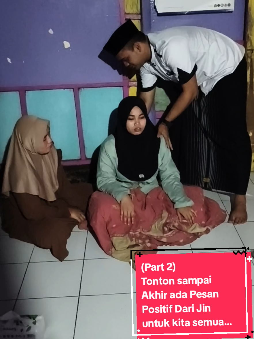 (PART 2)   Undangan Ruqyah di Talkandang Barat Situbondo.   Pemutusan gangguan 2 Jin yg Dkirimkan seseorang karena Iri Baru Beli Motor Baru... Alhamdulillah atas Izin Allah 2 Jin yg bersarang di dlm tubuh sdh Keluar semua... #ruqyahsitubondo  #ruqyah #situbondo #nonmedis #jawa 