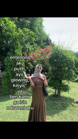 sambil ditemenin @Briskin Beauty Care #briskinbeautycare #bodycare 