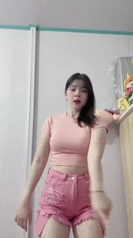 Đẹp gái mà nhát trai