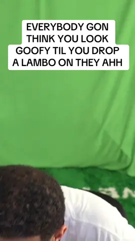 EVERYBODY GON THINK YOU LOOK GOOFY TIL YOU DROP A LAMBO ON THEY AHH #ddg #areyoumyball #fyp #intoodeep #twitchclips 