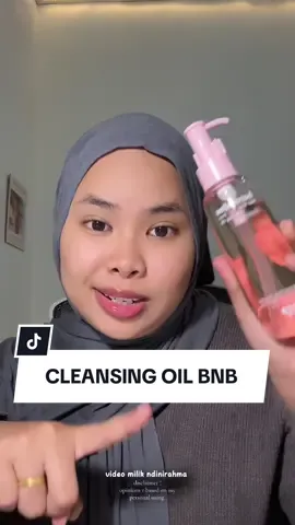 cobain cleansing oil baru 😍 setelah coba beneran kerasa bgt bersih nya,tapi feels nya beda guys, karena ini bisa sekaligus exfo. jadi kulit makin halus dan juga lembut 🫶🏻🥹 suka bgt  #cleansingoil #marimoriporecleansingoil #barenblisscleansingoil #5sclearskinporesfreshwithin 