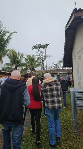 Estou muito feliz de estar participando do terço dos homens e hoje completou 3 anos dessa grande corrente de fé🙏 venha para cá👍 o povo cristão está em festa. Com a presença do bispo Joaquim e Dom Tarcísio Padre Juscelino e a coordenação diácono Genilson. #vitrolinhahomemdefé 