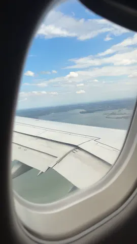 #nyc #delta #lga #emirates #aviation @delta 