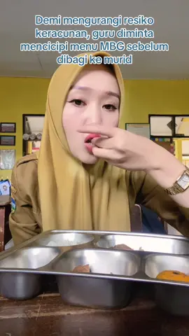 Belum selesai jadi beban negara sekarang job desk nya nambah jadi ….. wkwk #guru #fyp #makanbergizigratis #mbg #gurumuda 