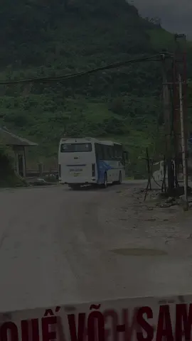 Hữu Duyên được gặp 2 em Nhà Khánh Linh Trans chở khách lên vùng cao 🥰💞 @khanh linh trans #khanhlinhtrans #xuhuong #xekhachvietnam #vungcao 