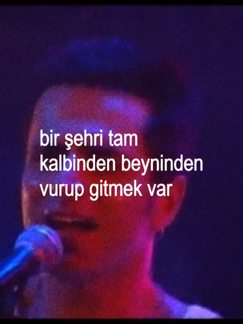 TEOMANİN sevdiğim değeri bilinmeyen şarkısıyla karşı karsiyayiz.#teoman #yağmur #kupakızıvesinekvalesi #türkçerock #şebnemferah