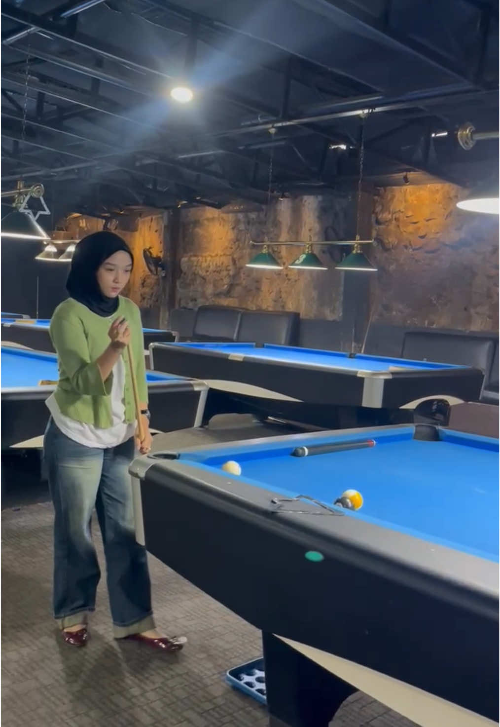 Kalo kamu cari yg mundur, aku keren (sikitaja). #jumpshot #nineball #billiards #girl #fyp 