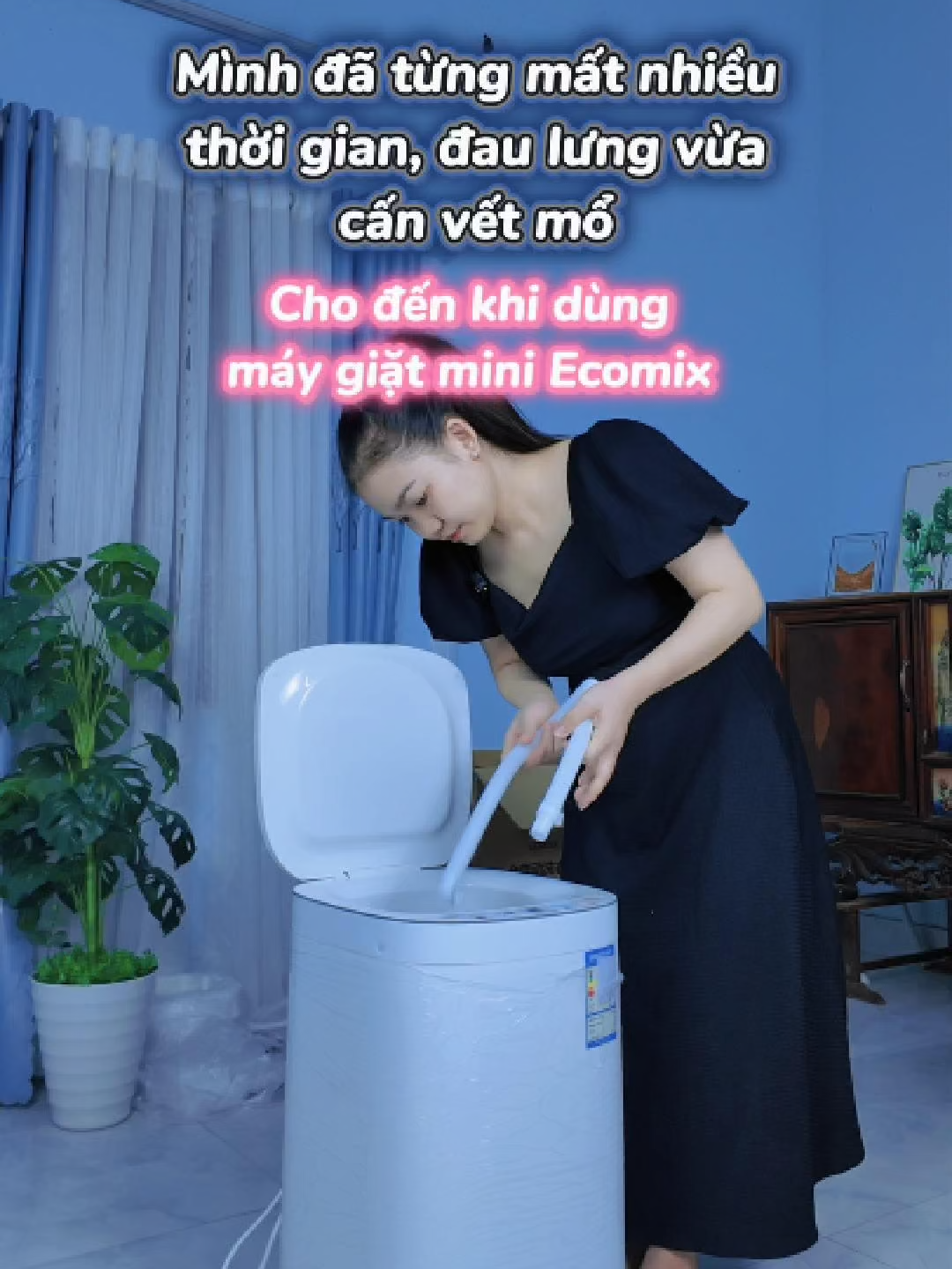 ✨ Mình từng ngồi hàng giờ giặt tay đồ con, vừa đau lưng vừa cấn vết mổ. Thế mà giặt xong trời âm u là đồ vẫn ẩm, lo không sạch, dễ hăm rôm cho con… 👉 Cho tới khi biết tới máy giặt mini Ecomix: nhỏ gọn, tiết kiệm điện nước, giặt riêng đồ con vừa sạch vừa thơm, phơi tí là khô. Không còn cảnh giặt tay cực nhọc hay chờ đầy máy lớn mới giặt nữa. 💡 Giải pháp nhẹ nhàng cho mẹ sau sinh – an toàn cho làn da nhạy cảm của bé. #maygiatmini #ecomix #maygiat #mevabe #reviewbimsua