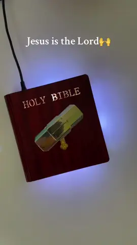 This glowing Bible cross will lift your spirit every day.🙏🏻❤️#godisgood #jesuslovesyou #christiantiktok #tiktokshoplabordaysale #fyp #bible #cross #christian #peace #gift #nightlight #Love #God #prayersneeded #trustingod #jesussaves #christian  #catholic #catholictiktok 