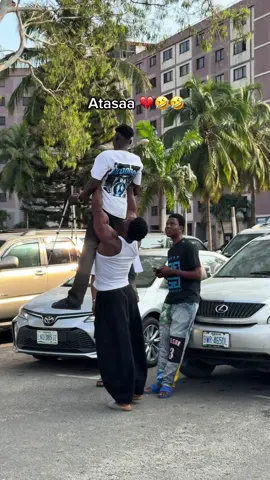 What’s Atasaa looking for in the air💔🤣🤣🤣. #lordevaris #funny #explorepage✨ #viral #fyp 