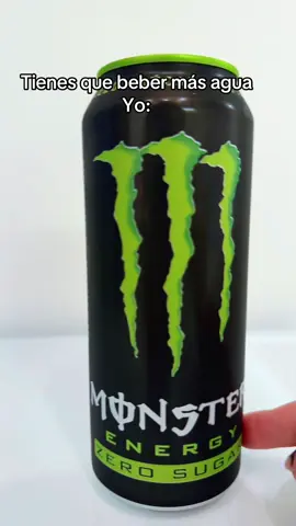 Tienes que beber más agua, yo: #monsterenergy #energydrink #zerosugar #gymrat #monster