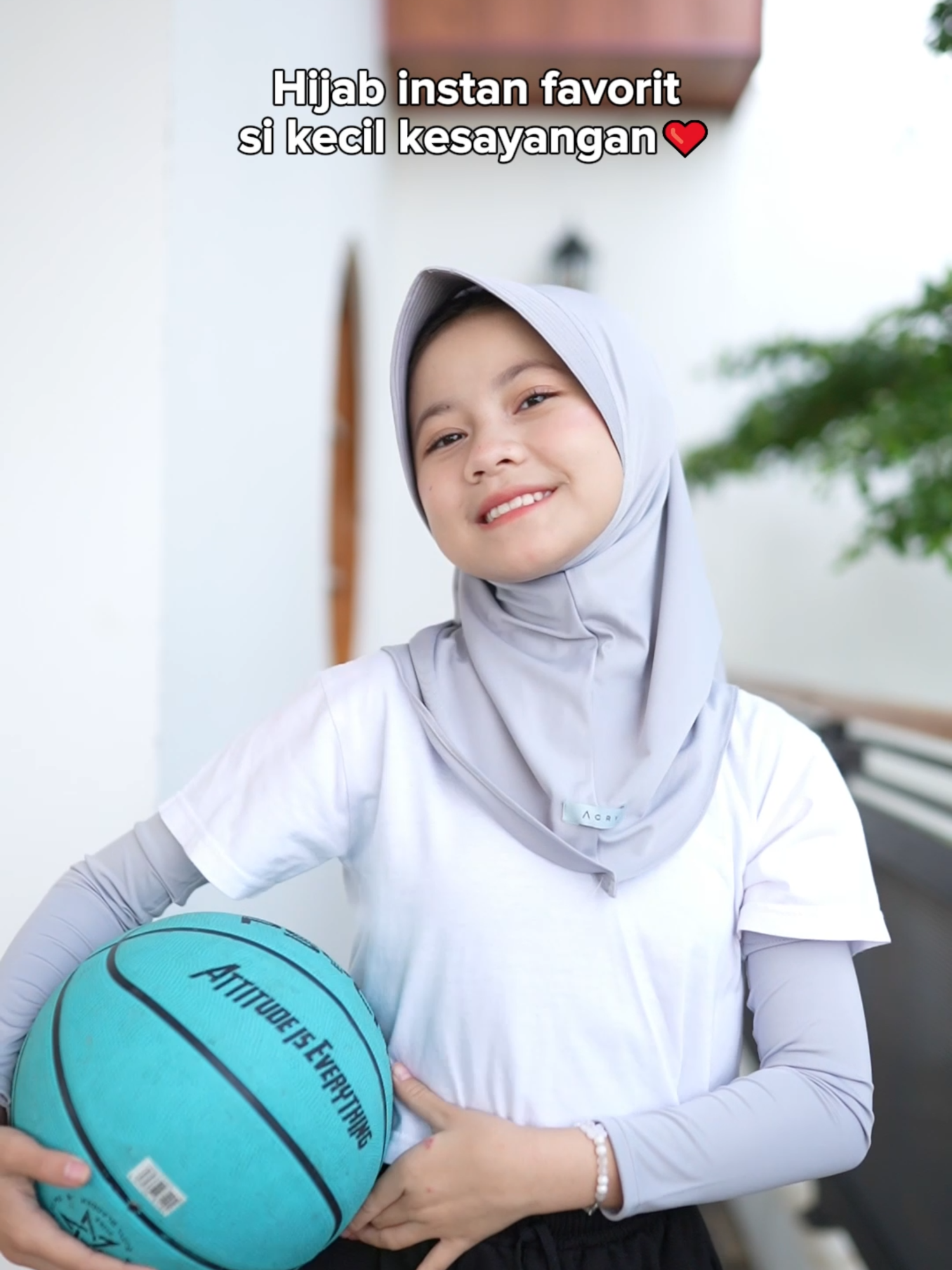 Anak aktif pakenya hijab nulite ini bun🥰 Cek warna favoritnya di keranjang kuning !!. UTJSSI #senyamanitu #kontenA2114 #hijabanak #kerudunganak #hijabsportanak