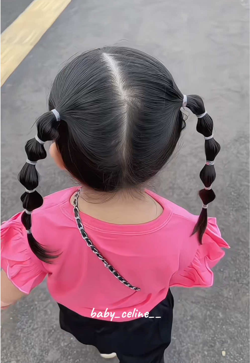 Otw naik kereta tutut kata celine 😍🚂  Outfit klik L!nk di b!0 pr0f!l aku ya guys no.539 & 540 📌  #fypreels #outfitanakkekinian #ootdkids #anaklucugemes 