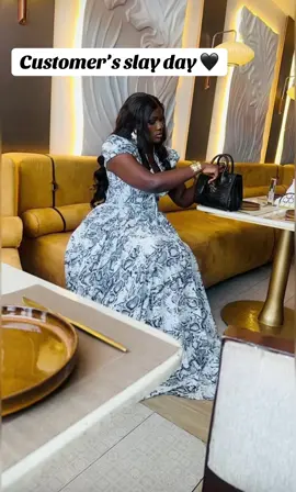 This is beauty extraordinary 🖤 Style_bytresh  #ibadantailor #tailored #septconsistency03 #creatorsearchinsight #lifeofadesigner✂️ #fashion #fashiondesigner #fyppppppppppppppppppppppp #tiktokvideo #viralvideos #perfectfit #goviral 