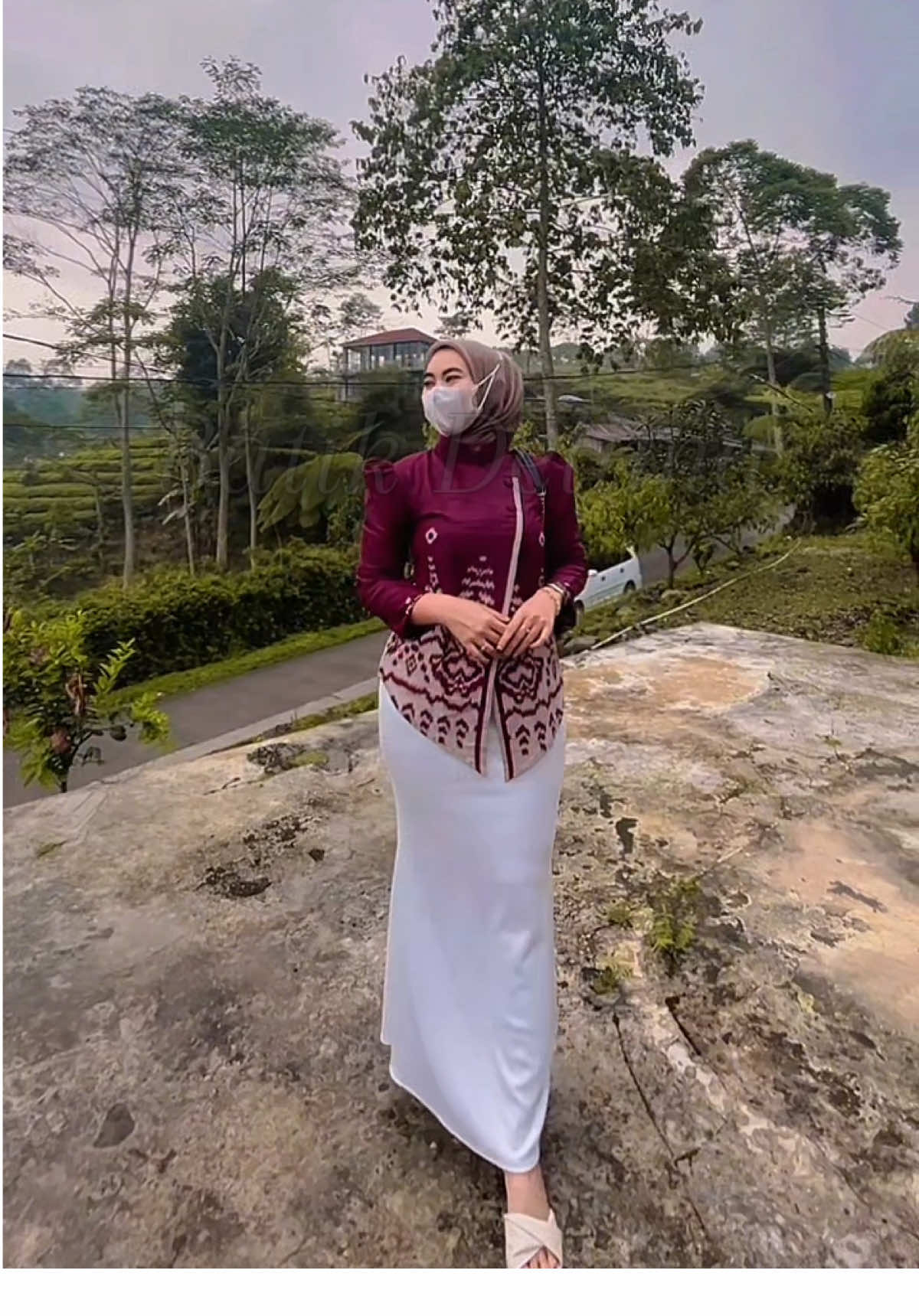 Batik Kebaya Modern 🥰 9.9 🥳 #batikmodern #batikkerja #kebayamodern #batikwanita #batikcouple 