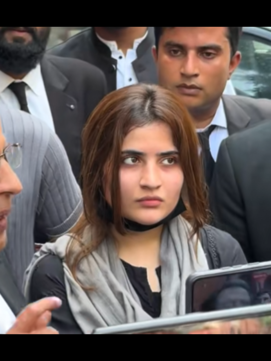 power of two women ❤️🫶  #duckybhai #aroobjatoi #foryoupage #duckybhaiofficial #100kviews 