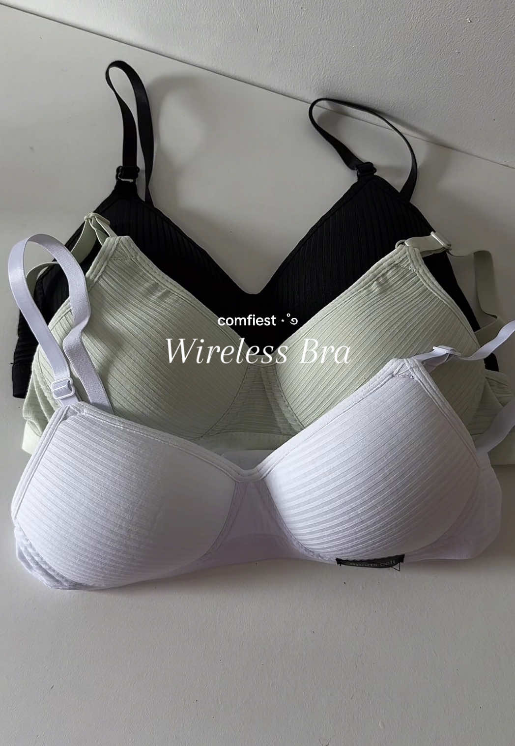 super affordable and i love that the foam is thin with stretchable fabric💌 #wirelessbra #thinfoambra #affordablebra #seamlessbra #undergarmentforwoman 