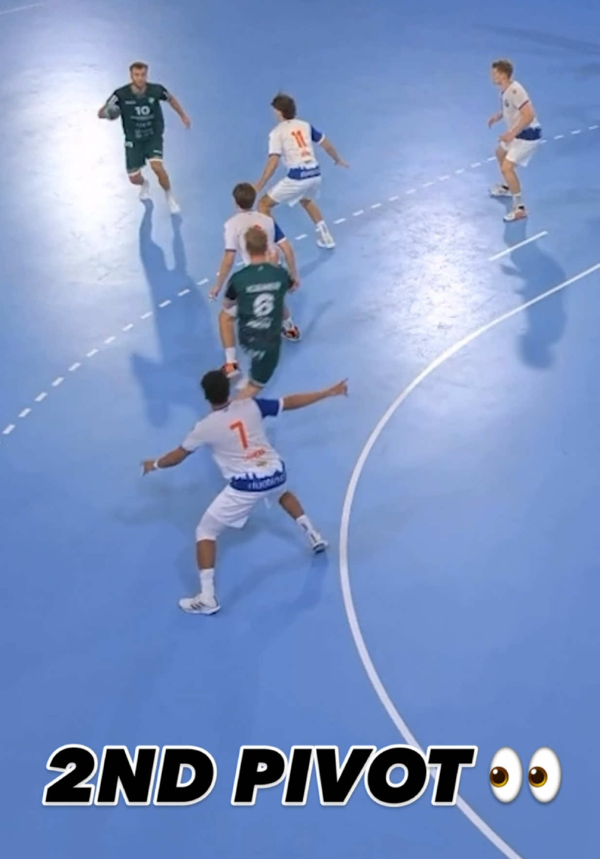 𝐃𝐈𝐃𝐍’𝐓 𝐒𝐄𝐄 𝐓𝐇𝐀𝐓 𝐂𝐎𝐌𝐈𝐍𝐆 🥶🤾🏻‍♂️🚨 QHL | GC Amicitia Zürich 𝟐𝟕:𝟑𝟎 Wacker Thun Nils Kiener #redhandball #redplus #swisshandball #handball #quicklinehandballleague  @Wacker Thun @Handball Schweiz 