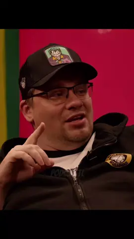 Харламов опозорился на весь поезд #Дзюба #Футбол #шоу 