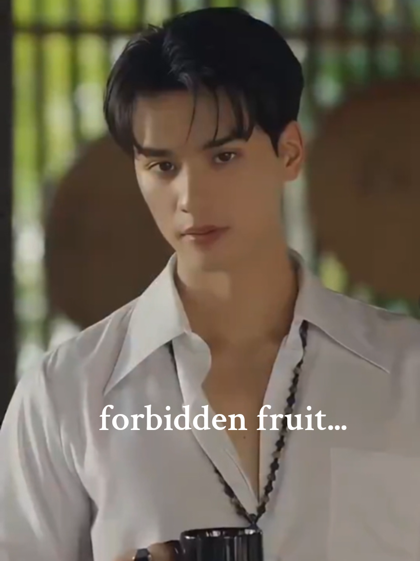 Just Pharan's soul departing from his body when he gets a glimpse of Khem's tummy. 🤭🤫😄 This was such a funny moment. Who else is loving Khemjira right now?  #khemjira #kengnamping  #khemjiraep5 #haritkeng #namping 