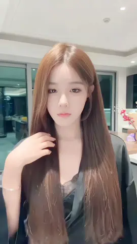 Buổi sáng tốt lành và tràn đầy năng lượng nha cả nhà ơi ❤.  #trending #xuhuongtiktok #gaixinh #girl #viral 