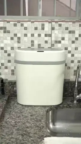 Lixeira Automática Knock 12L – Sem Toque, Sensor Infravermelho e Tampa para Cozinha, Banheiro, Escritório e Quarto com 84% de desconto! Somente R$79,00 - R$107,99.  https://s.shopee.com.br/5ffE4M2ka6