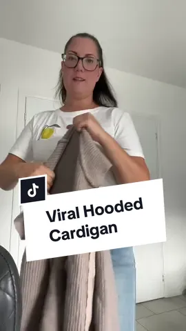 🛍️ Trying the viral hooded cardigan and you NEED to get one too!! Super cosy!! 🛍️ #hoodedcardigan #tiktokshop #samplevoucher  #cosycardigan #mumsoftiktok 