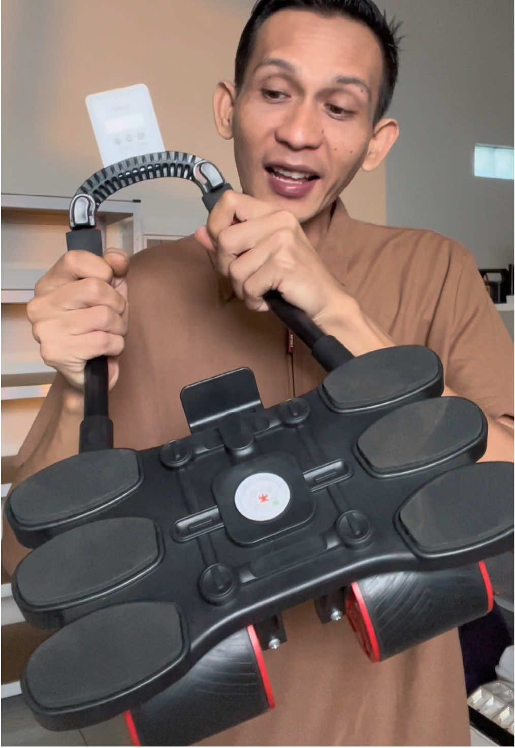 Alat Olahraga Roller Empat Roda untuk Perut Buncit