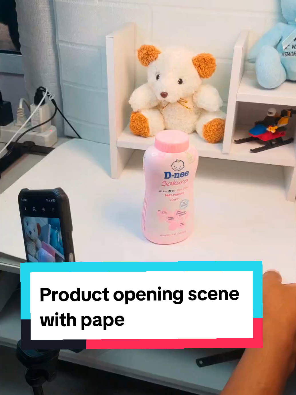 Product opening scene with paper: ฉากเปิดสินค้าง่ายๆด้วยกระดาษแบบง่ายๆ เป็นฉากแบบนุ่มนวล เหมาะแก่การนำไปเป็นฉากเปิดรีวิวสินค้าหรือถ่ายสินค้า  #ถ่ายสินค้า #ถ่ายคลิป #มุมถ่ายรูป #เทคนิคถ่ายรูป 