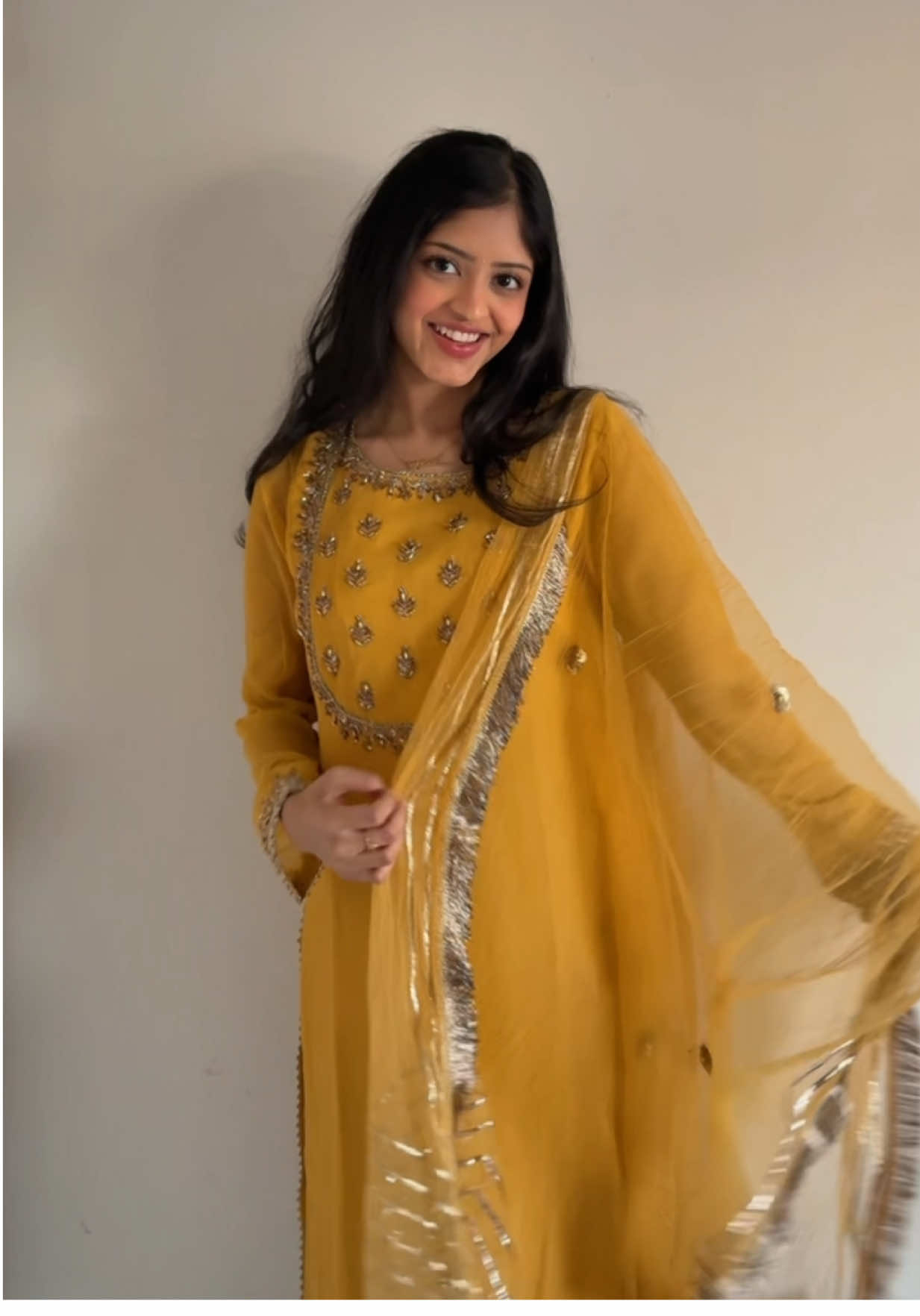 ✨ Use my coupon code ShivaniBhat to get additional discount on your order! @Laam @KHUDA_BAKSH.  Outfit Code: MGR8882    #LAAMOfficial #LAAMHaul #StyledByLAAM #PakistaniFashion #GlobalStyle 