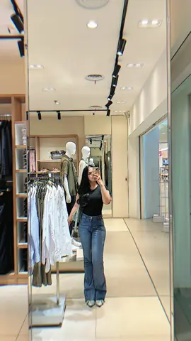 Rekommed kaos under 40rb fit body bikin keliatan langsing, kata aku cekout sekarang sebelum po 60 hari #kaos #kaosmurah #kaosviral #cutbrayjeans 