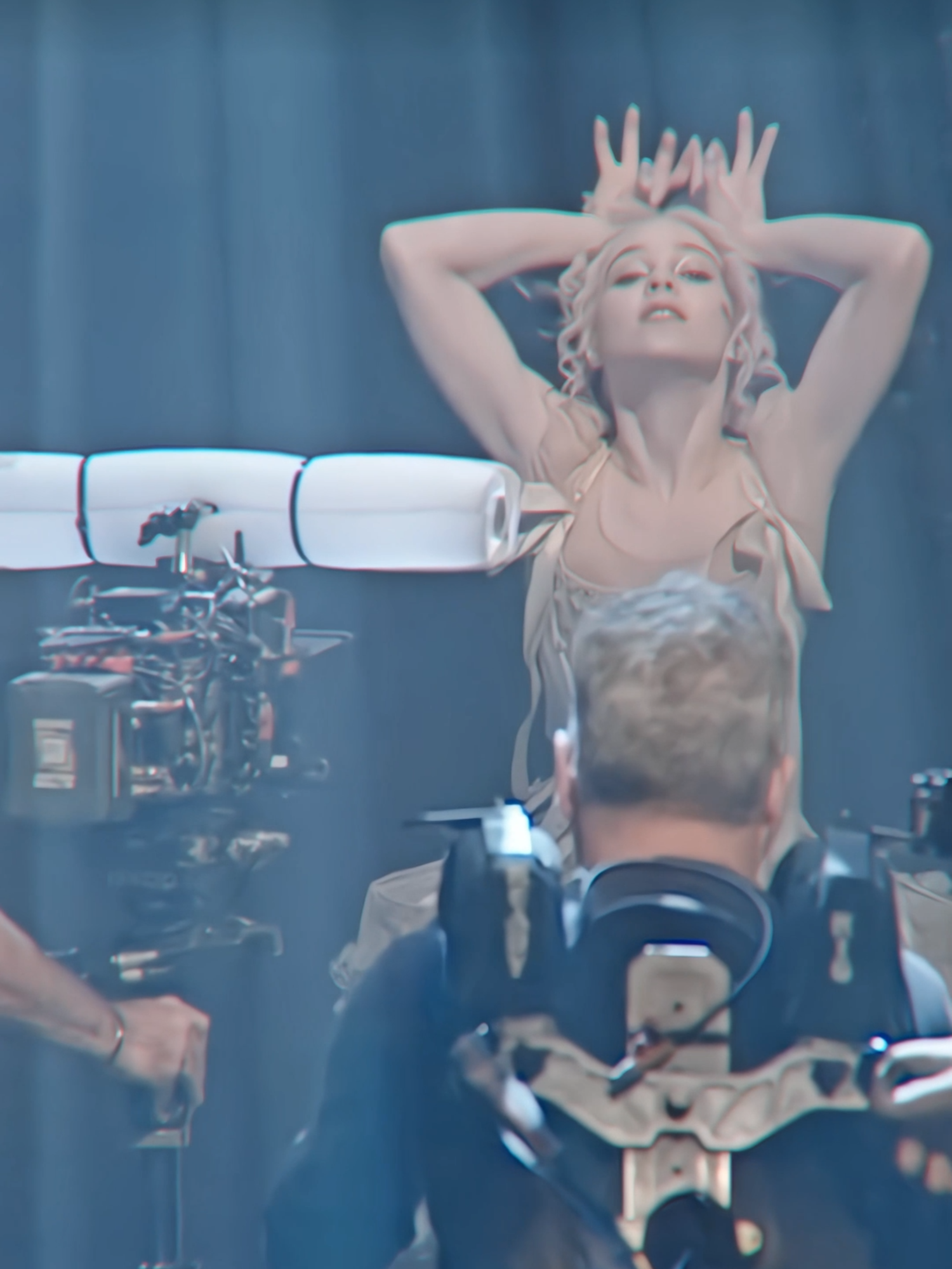Enid & Agnes Dead Dance WITHOUT CGI 💜 Wednesday S2 #Wednesday #WednesdayNetflix #WednesdaySeason2 #DeadDance #EmmaMyers #EvieTempleton #wednesday #wednesdaybehindthescenes #wednesdaysong #wednesdaydance
