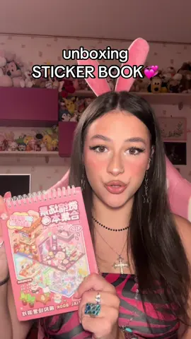 ho già completato la mia prima stanzetta🥹 #stickerbook #sticker #asmr #giftideas #tiktokshop 