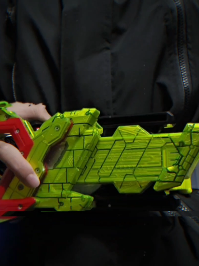 unit và key zero two đã được  sơn metalic. Cá nhân thấy thích màu này. #zerotwo #kamenriderzerotwo #moddriver #tokusatsu #02 