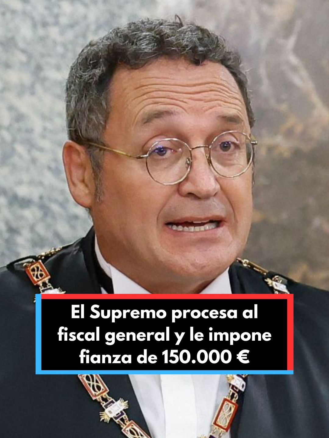 🔴El Supremo sienta en el banquillo al fiscal general y le impone una fianza de 150.000 euros aunque rechaza suspenderle El juez de la Sala Segunda del Tribunal Supremo, Ángel Luis Hurtado, ha abierto juicio oral contra el fiscal general del Estado, Álvaro García Ortiz, por un presunto delito de revelación de secretos. Se le acusa de haber facilitado a un medio de comunicación el contenido confidencial de un correo electrónico enviado por el abogado del novio de la presidenta madrileña, Alberto González Amador, al fiscal del caso. El magistrado ha rechazado suspenderle cautelarmente de sus funciones, pero le impone una fianza de 150.000 euros para asegurar posibles responsabilidades económicas. #españa #fiscalgeneraldelestado #fiscalgeneral #justicia #alvarogarciaortiz #noticias #noticiastiktok #ULTIMAHORA