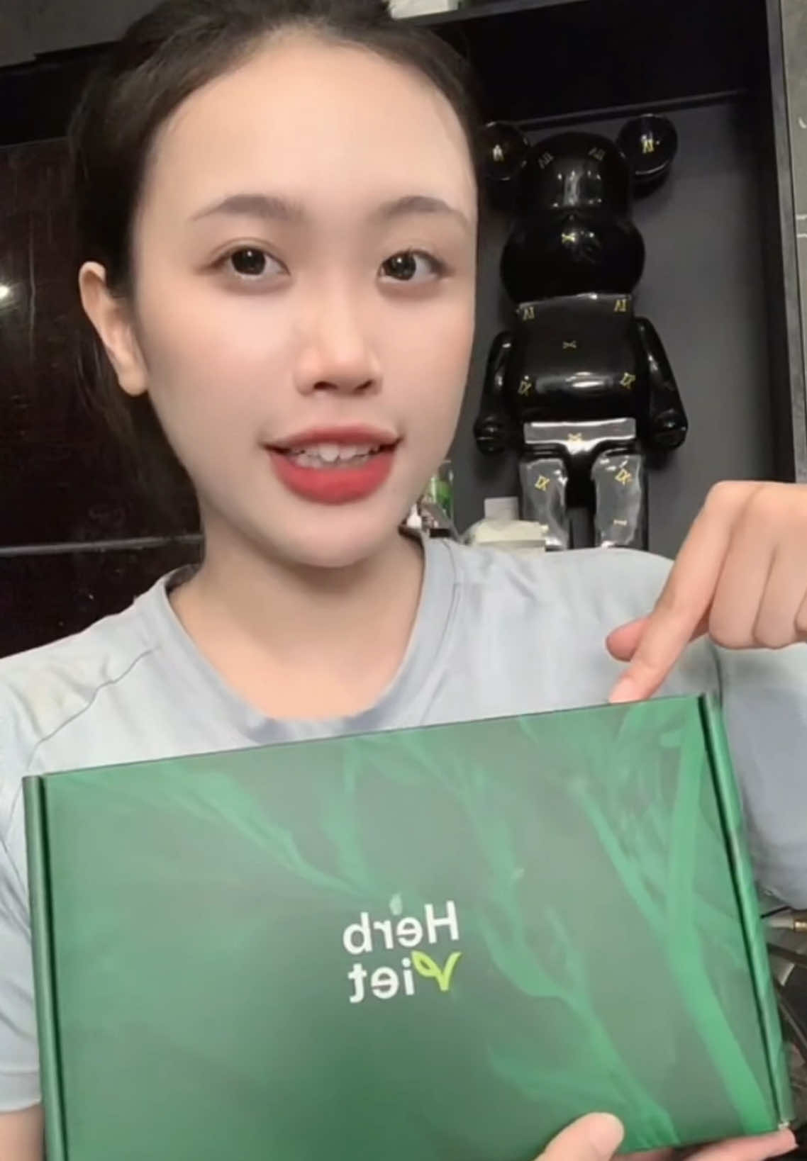 Gối chườm thảo dược nhà HerbViet  #HerbViet #GoiChuomThaoDuoc #GiamDauCoVaiGay #UngDungHerbViet #GiamStress      