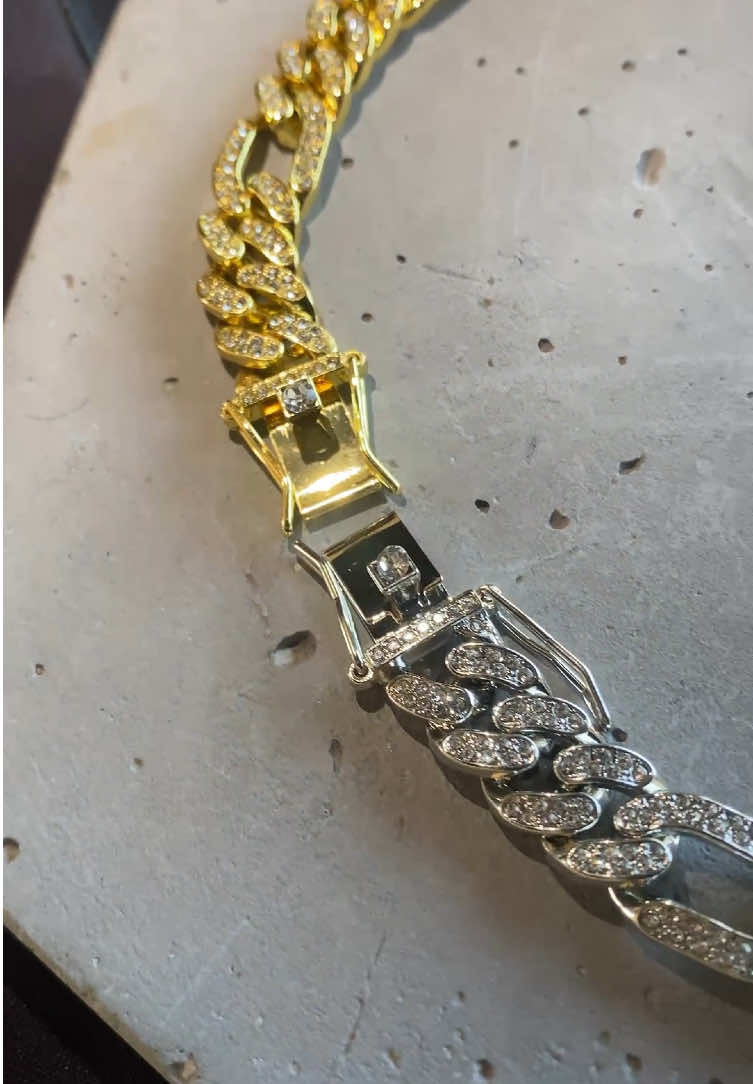 ✨ Kit 3x1 Mansão Joias ✨ O kit perfeito pra quem gosta de estilo e presença! ✔️ Disponível nos 2 estilos: prateado e dourado ✔️ Acompanha brindes exclusivos da Mansão ✔️ Peças versáteis que combinam com qualquer ocasião 🔥 Garanta o seu e eleve o nível do seu visual! #foryou #fypシ #estilomasculino #joiasmasculinas #homemchave